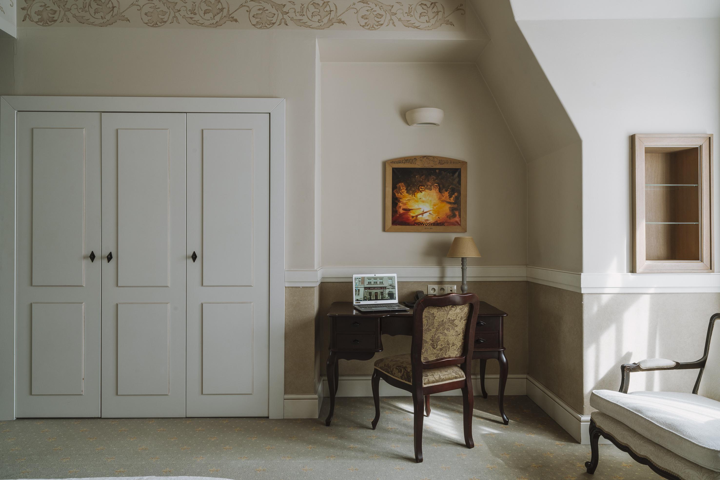 Hotel Art 4*