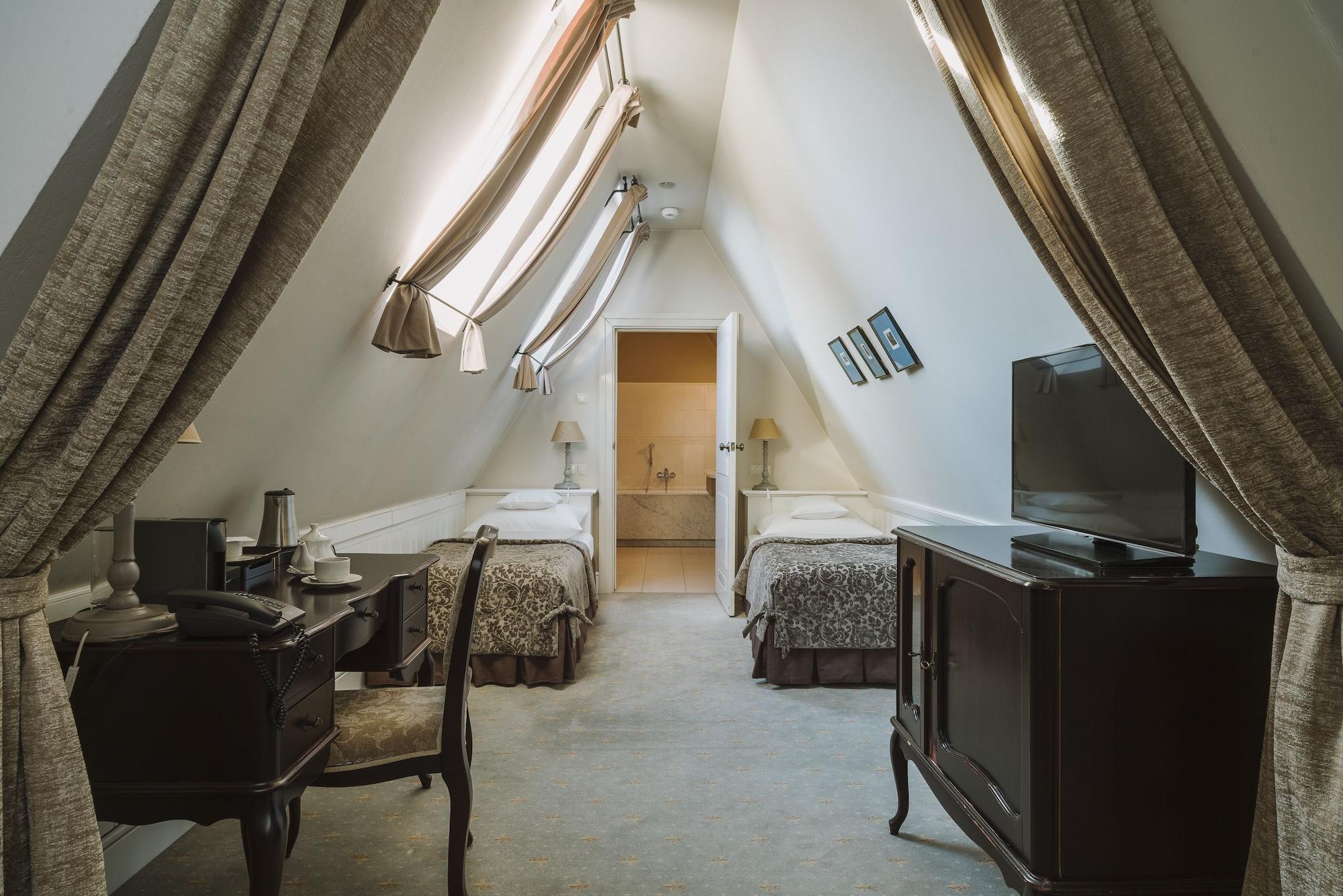Art Hotel 4*